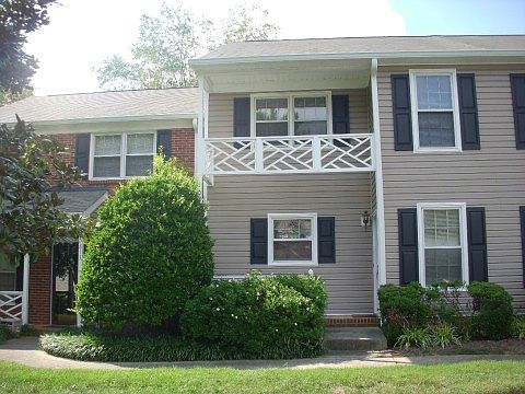 Lovely 2 Bedroom  2 Bath Condo in Popular Raintree