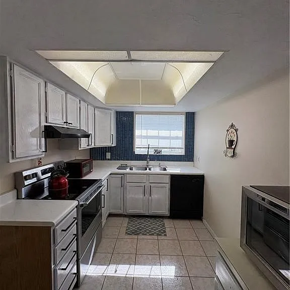 1005 SW 48th Ter #8 — Photo 13