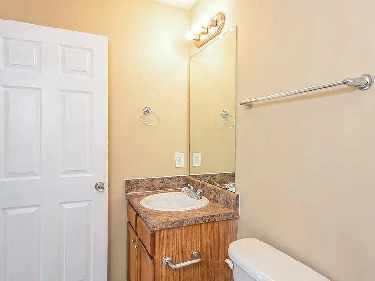 5733 Strathmoor Manor Cir — Photo 12