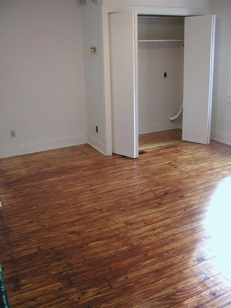 1312 N Morningside Drive NE — Photo 3