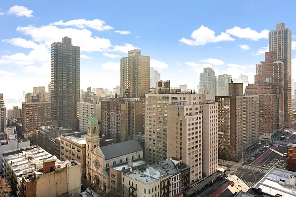 Rented by Compass | media 12