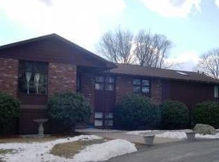 41 Airport Rd, Dudley, MA 01571