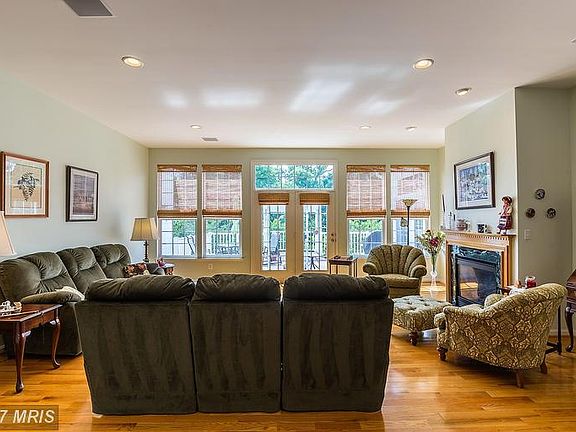 Great Room with Gas Fireplace