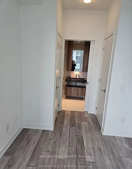 11 Yorkville Ave #4807 — Photo 23