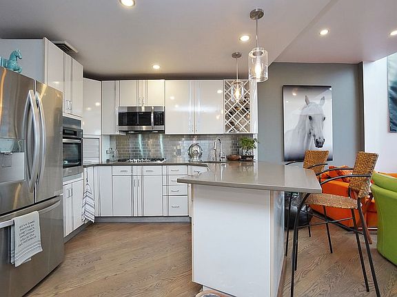 5th image of 10 Bay Street Lndg