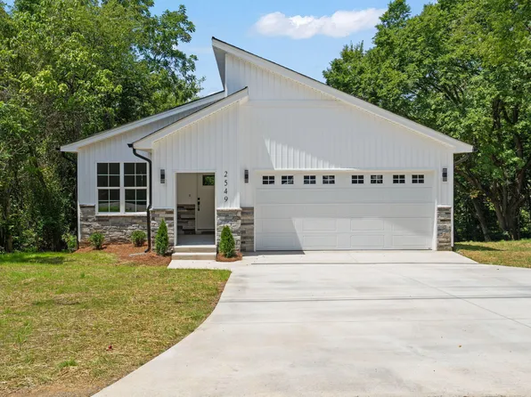 2549 Pinetop Ave, Graham, NC 27253