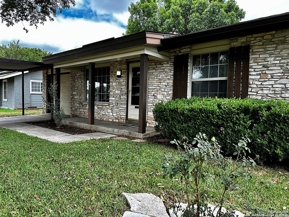 1st image of 5059 GALAHAD DR
