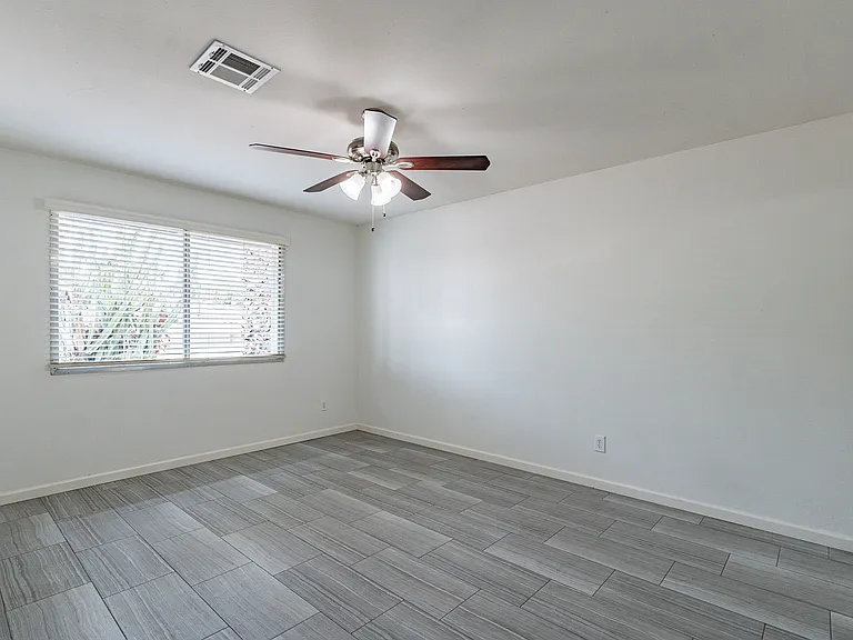 1262 E Hermosa Dr — Photo 29