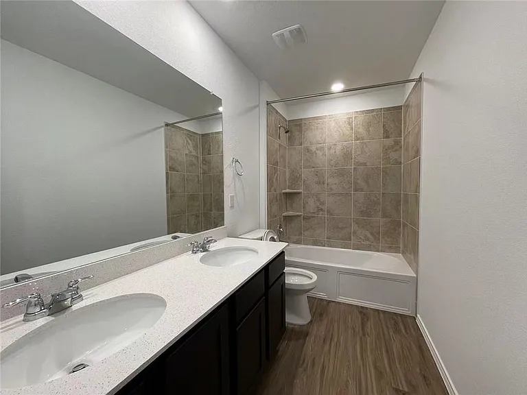 216 Arnage Dr — Photo 12
