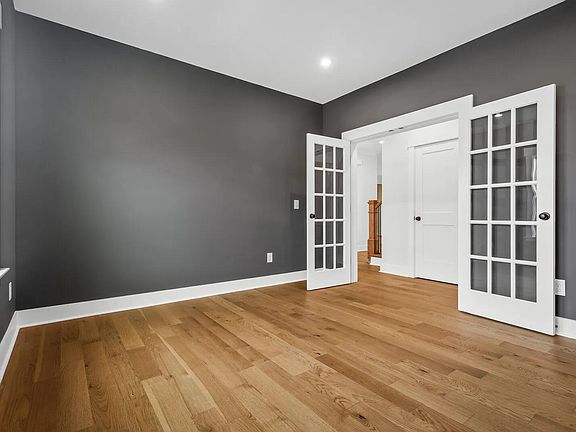 The Dahlia C Home Office