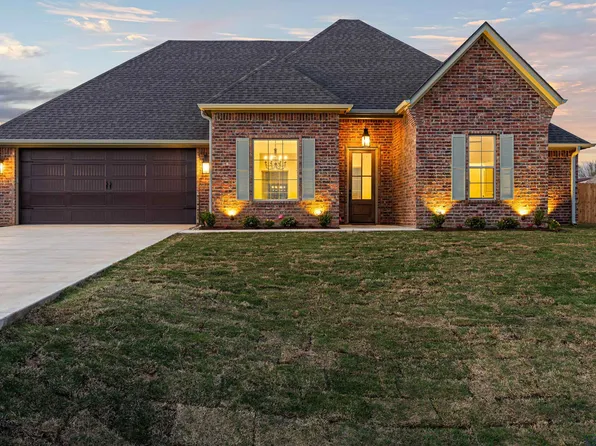 225 Andres Ln, Kilgore, TX 75662