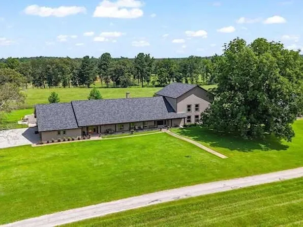 11074 W 64th Hwy, Overton, TX 75684