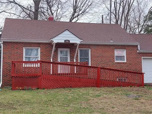 506 S Hedges St, Sugar Creek, MO 64054