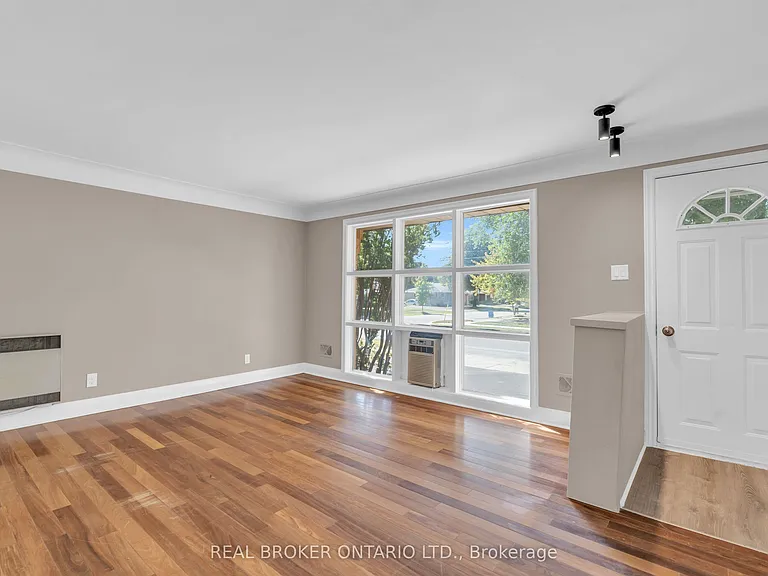 301 Franklin St N #A — Photo 4