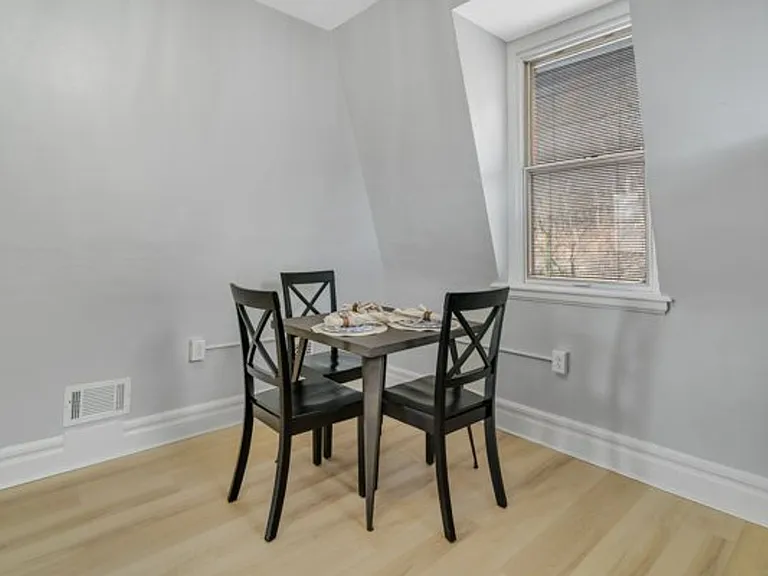 Quarry St. Apartments — Photo 22