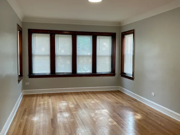 6103 S Troy St APT 1, Chicago, IL 60629