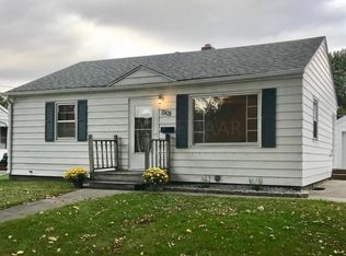 1905 12th Ave S, Fargo, ND 58103
