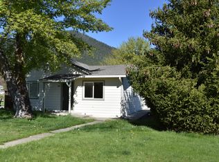 541 Oak St, Etna, CA 96027