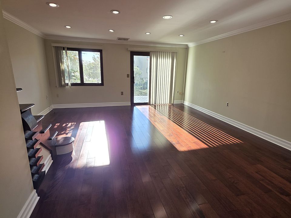 Living room.