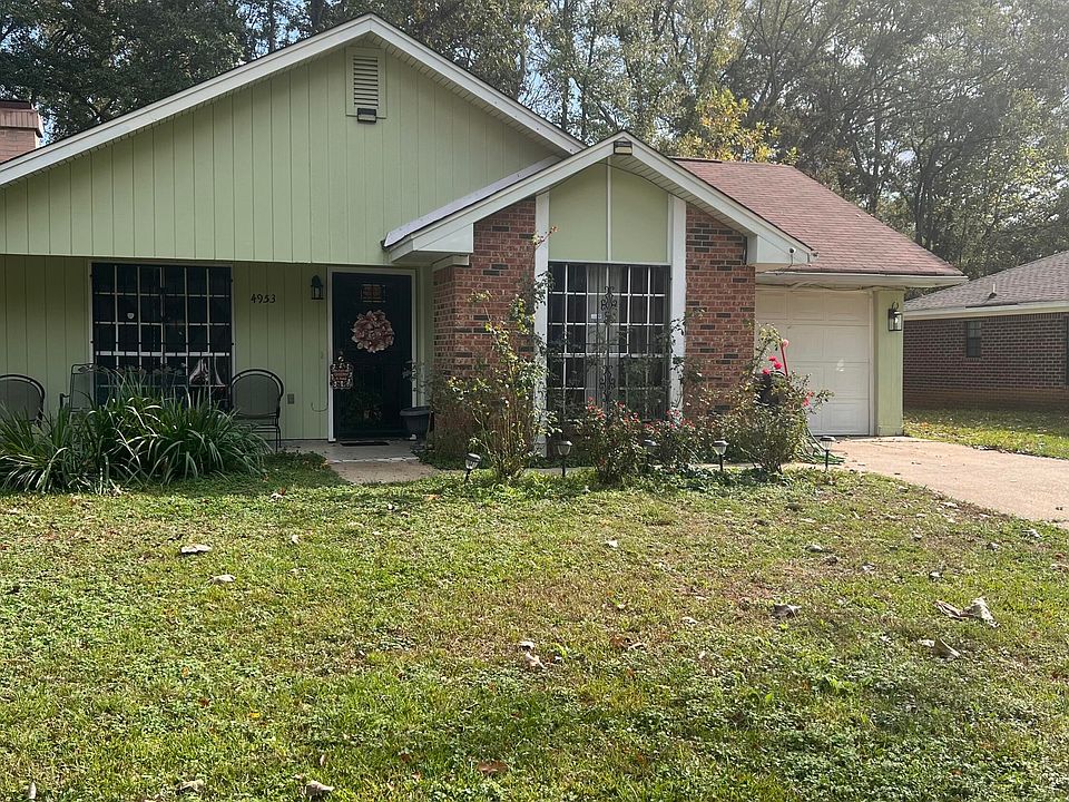 2nd image of 4953 Oak Leaf Dr