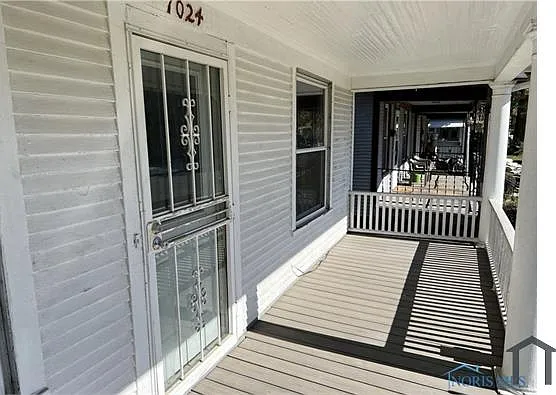 3 bed, 1263 sqft, $1,508 — Photo 2