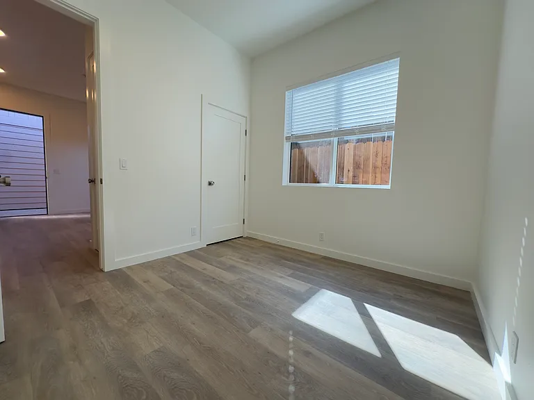 210 S Voluntario St #10 — Photo 4