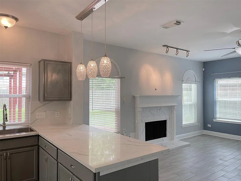 8919 Diamond Lake Ln — Photo 5