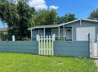 225 Franlee Dr, La Marque, TX 77568
