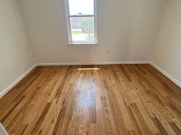5th image of 106 Orange St Floor 2