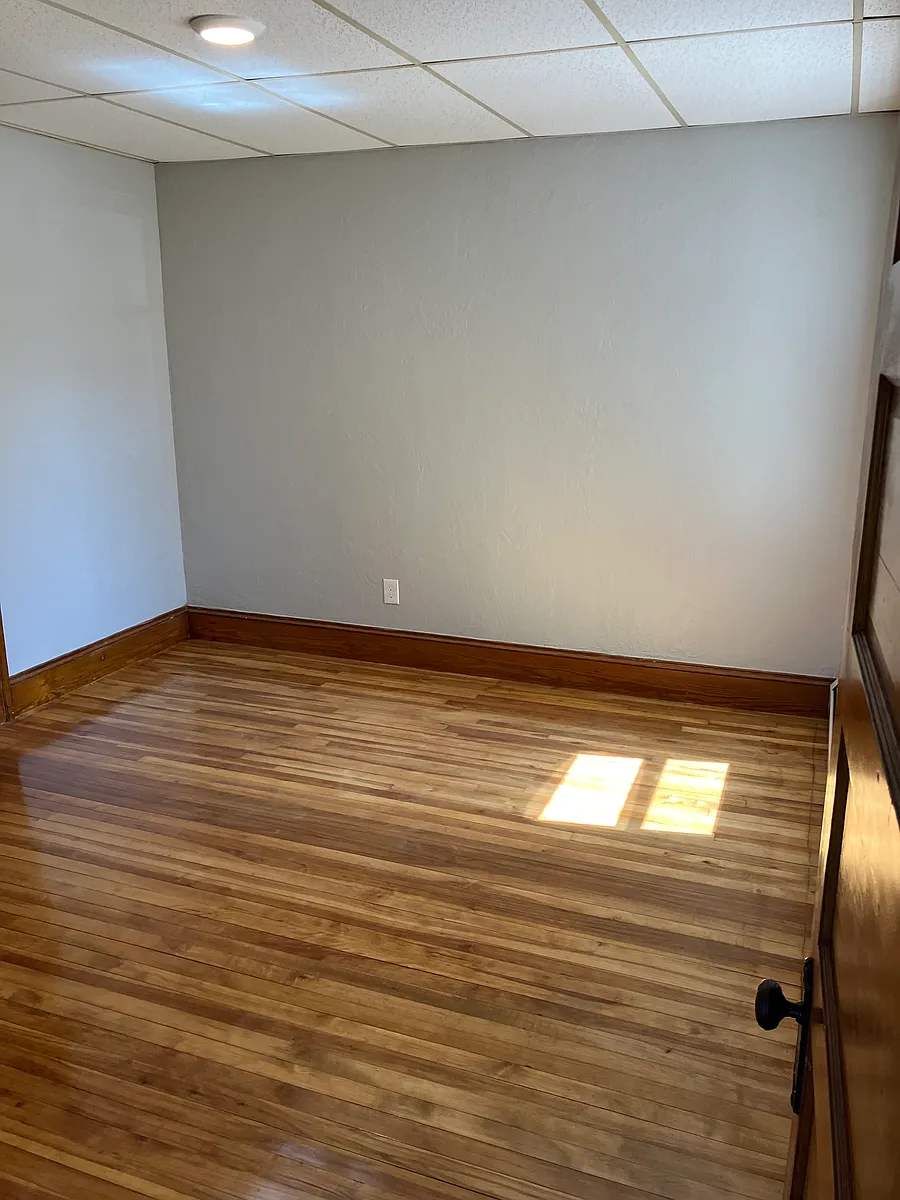 Building Photo - 32 5th Ave #3R