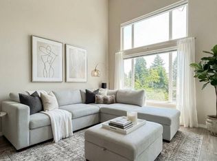 2823 Jacklin Rd #403, Langford, BC V9B3Y1