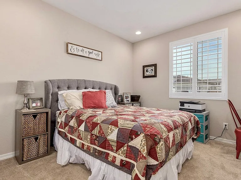 7228 W Tombstone Trl — Photo 24