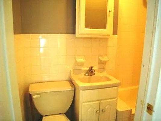 Rented by City Connections Realty | media 25