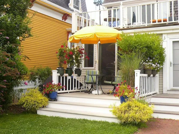 586 Commercial St Unit 1, Provincetown, MA 02657