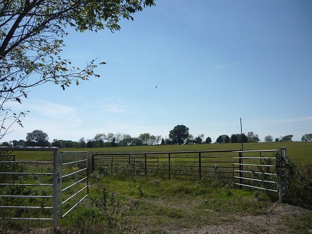 2nd image of 1206 Fm 1567 E
