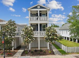 215 E 2nd St #1-A, Pass Christian, MS 39571