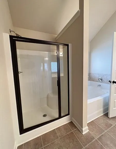 921 Prather Ct — Photo 37