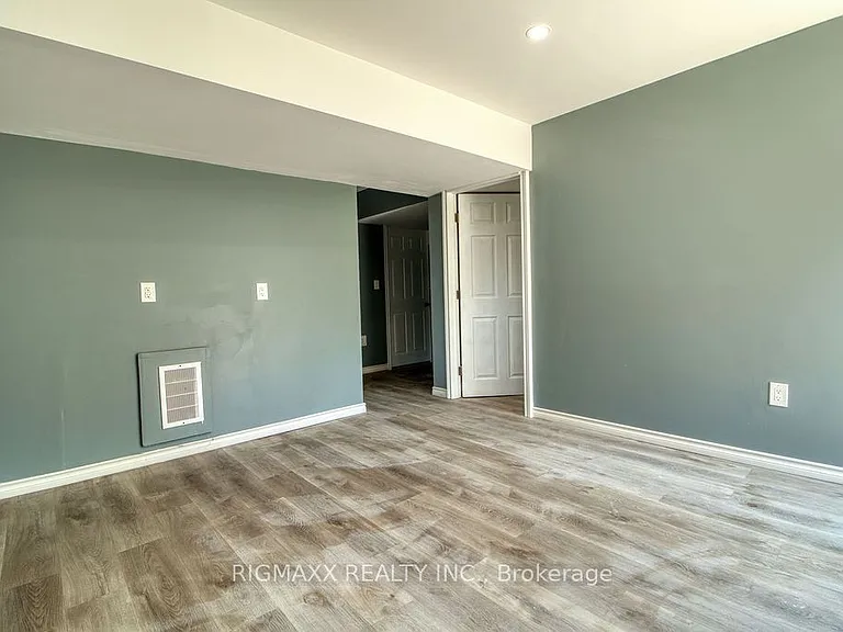 2104 Evans Blvd — Photo 24
