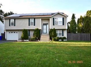 9 Carmine Dr, North Providence, RI 02911