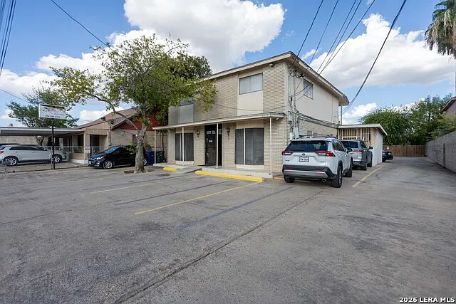 1 bed, 1.0 bath, 525 sqft, $1,400 — Photo 2