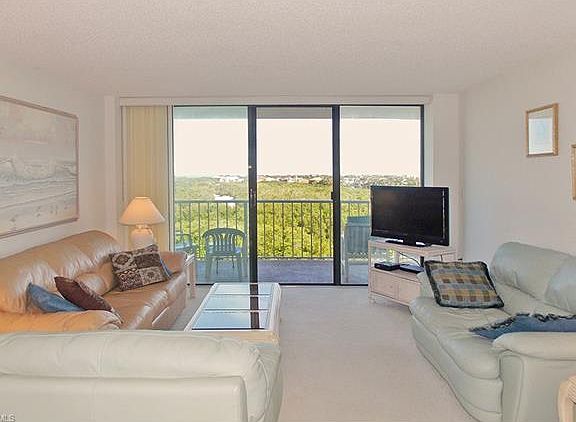 2nd image of 440 Seaview Ct APT 710