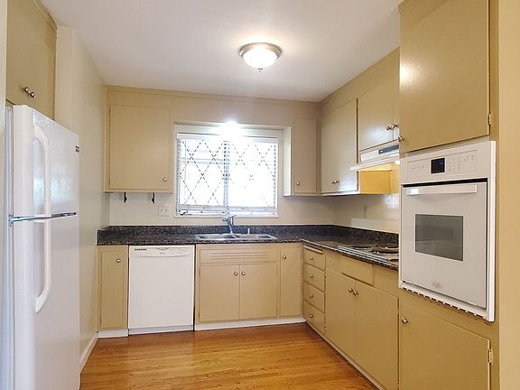 2nd image of 1873 Foxworthy Ave