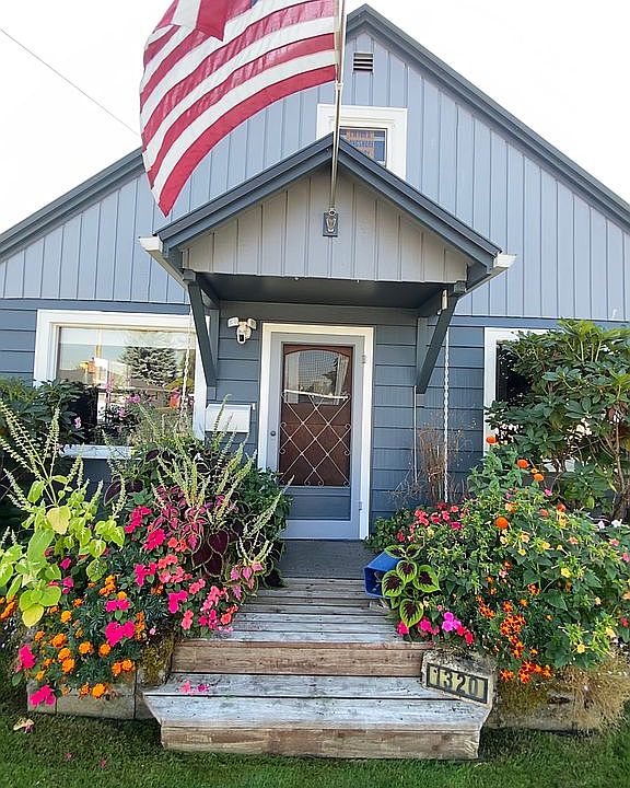 2nd image of 1320 7th Ave SW