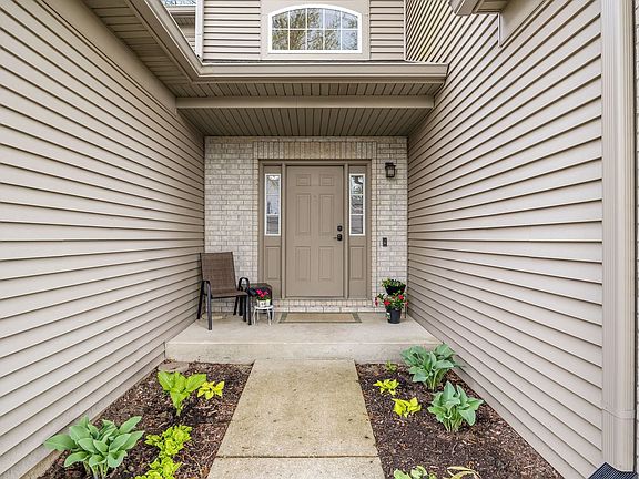 3rd image of 2833 Granite Ct