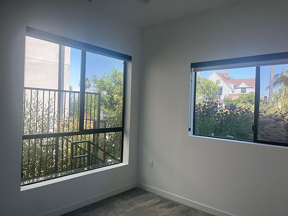 3rd image of 519 N Normandie Ave #14