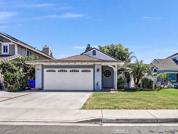 2nd image of 8073 Dowd Ct