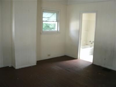 2nd image of 5014 Glenshade Ave