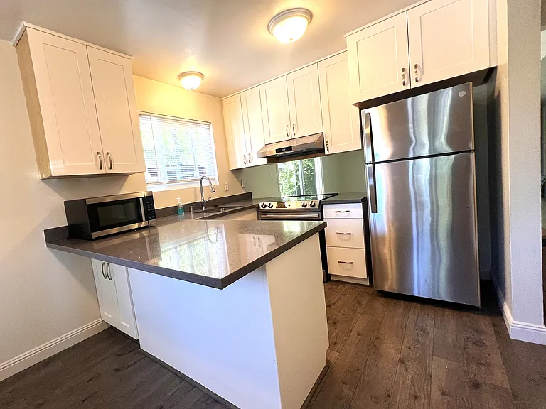 2708 Jones Rd #1 — Photo 5