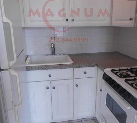 2nd image of 107 Eldridge St APT 4F