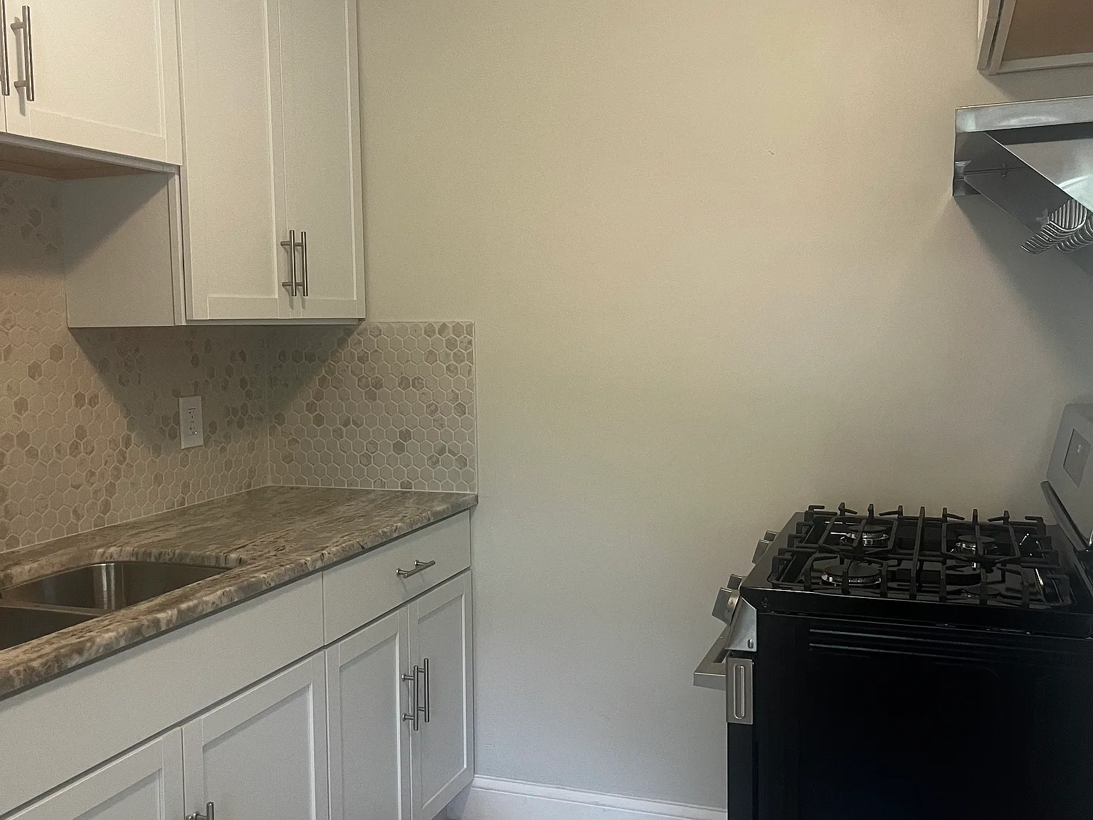 2 bed, 781 sqft, $1,600 — Photo 4